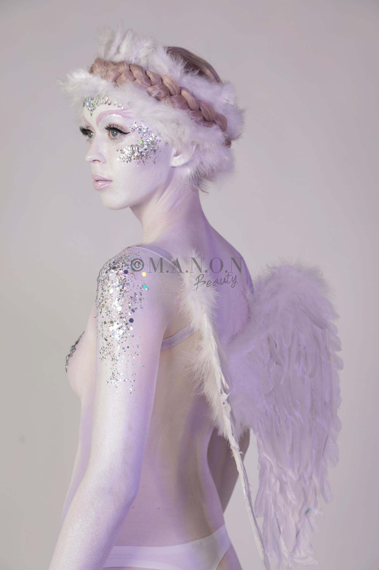 Site 20190514 mb imaginaire photgraphe amel kerkeni modele romane dellettre body painting ange de dos credit