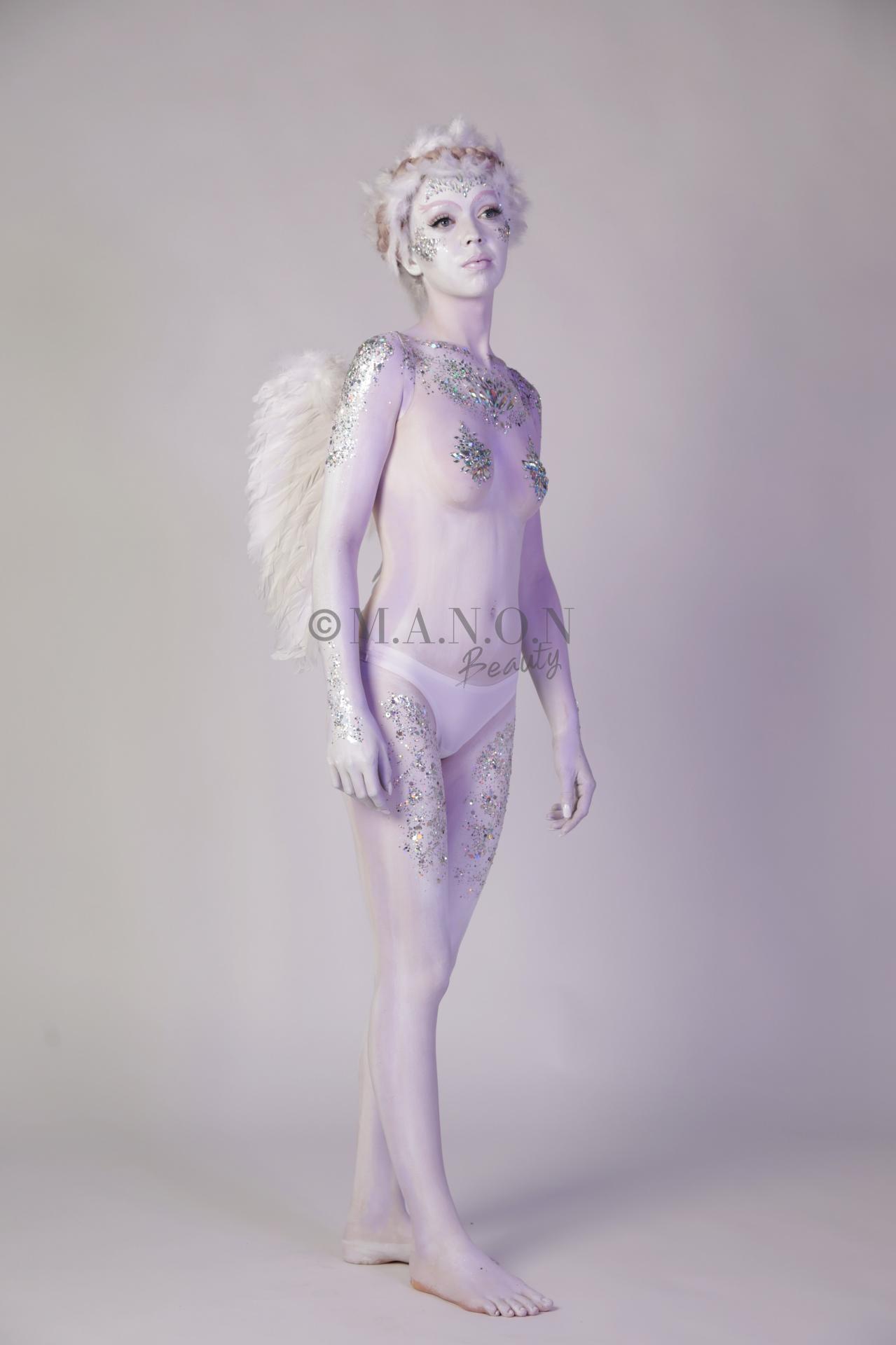 Site 20190514 mb imaginaire photgraphe amel kerkeni modele romane dellettre body painting ange de face credit