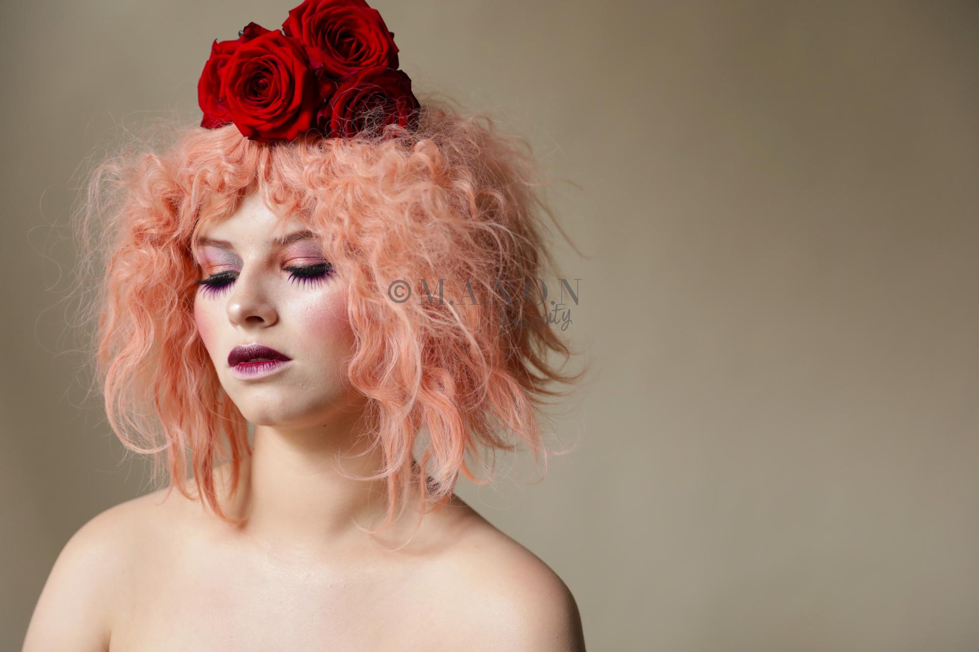 Site 20190617 mb shooting photographe amel kerkeni modele claire dutrieux chapeliere sans chapeau de cote