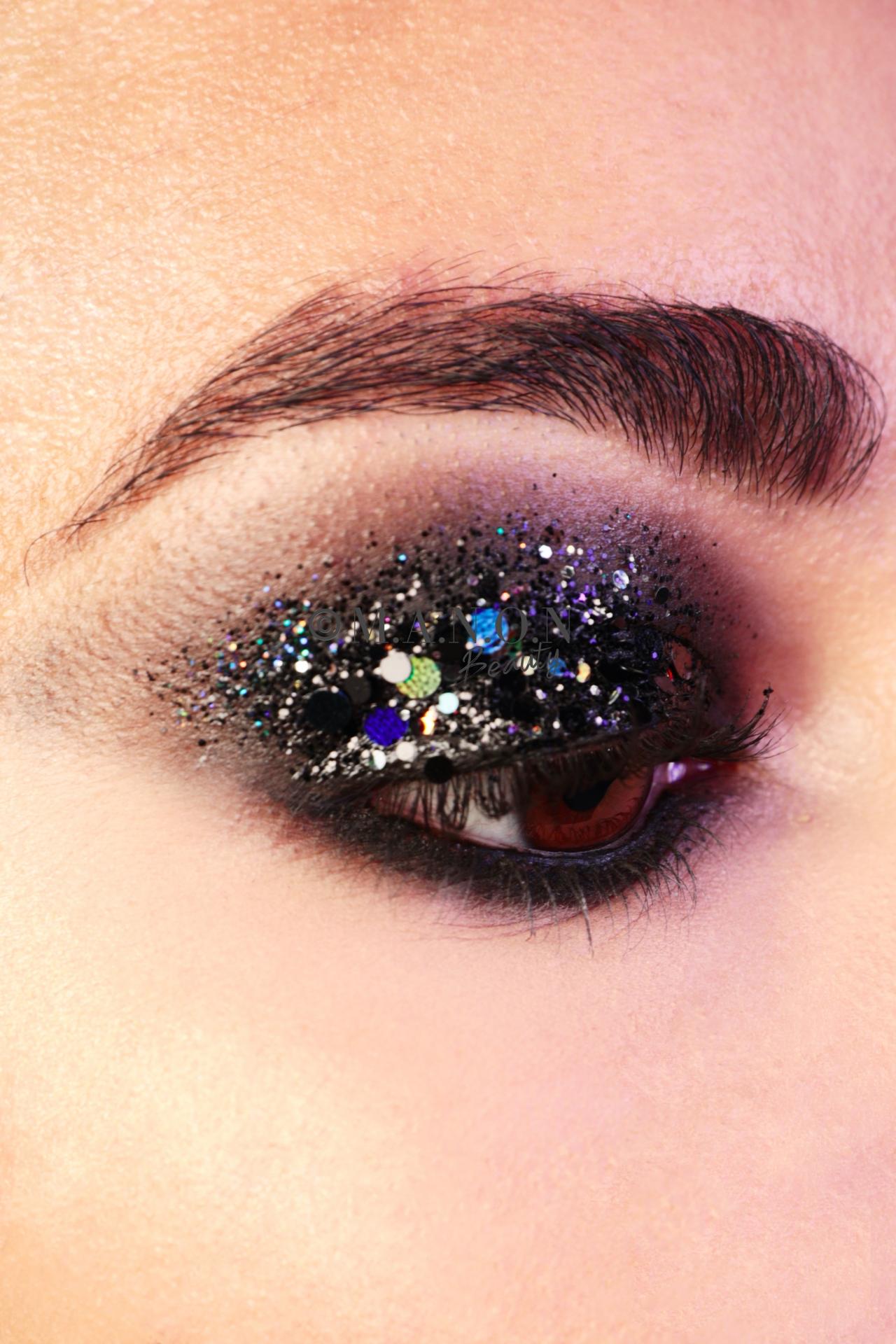 Site 20200903 mb shooting photographe amel kerkeni modele sara dey close up smoky paillette